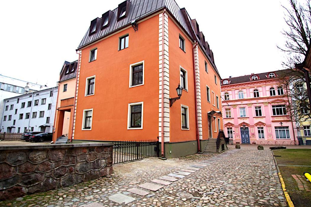 Panda House - Luxury In Old Town Apartment Tartu Ngoại thất bức ảnh